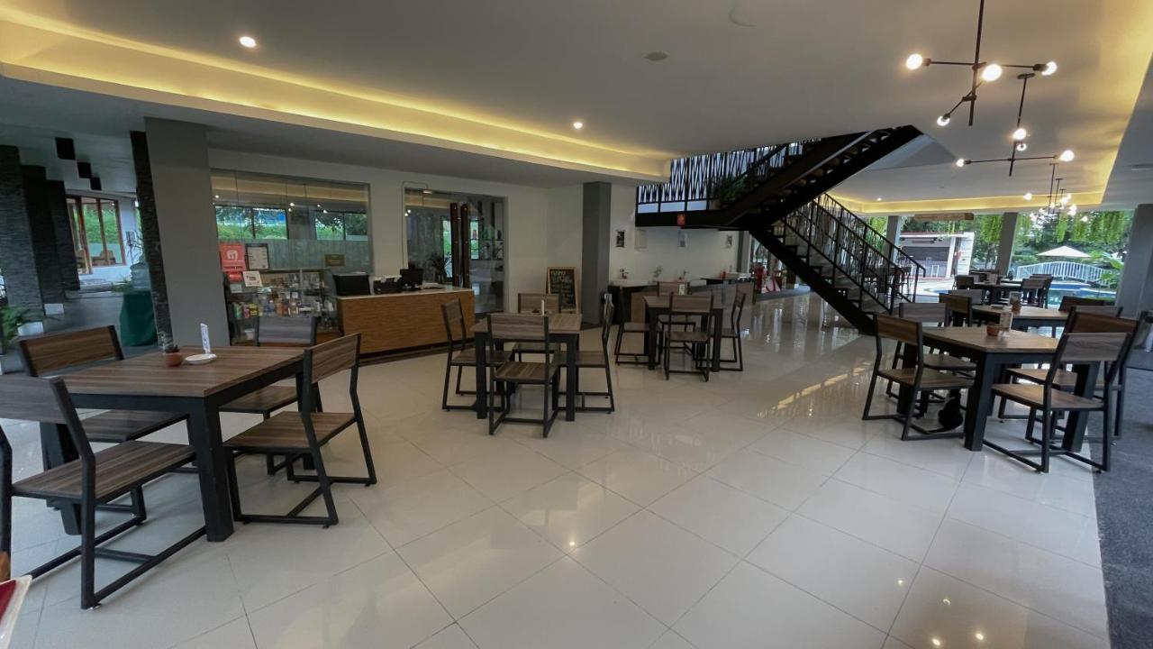 LPP Garden Hotel Maguwo Buitenkant foto